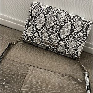 Steve Madden crossbody purse/wallet